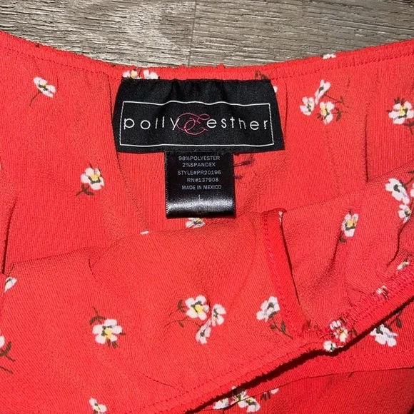 Red romper - Picture 3 of 3